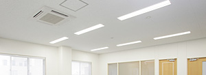 本社、弥平工場は照明をLEDライト化